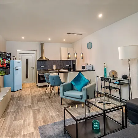 Tiny House In By Junik Casa de Férias